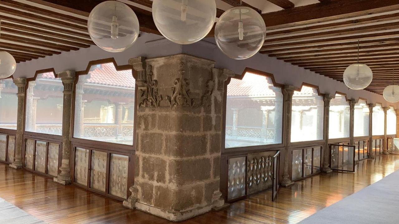 Claustro Las Francesas Siglo XV Βαγιαδολίδ Εξωτερικό φωτογραφία