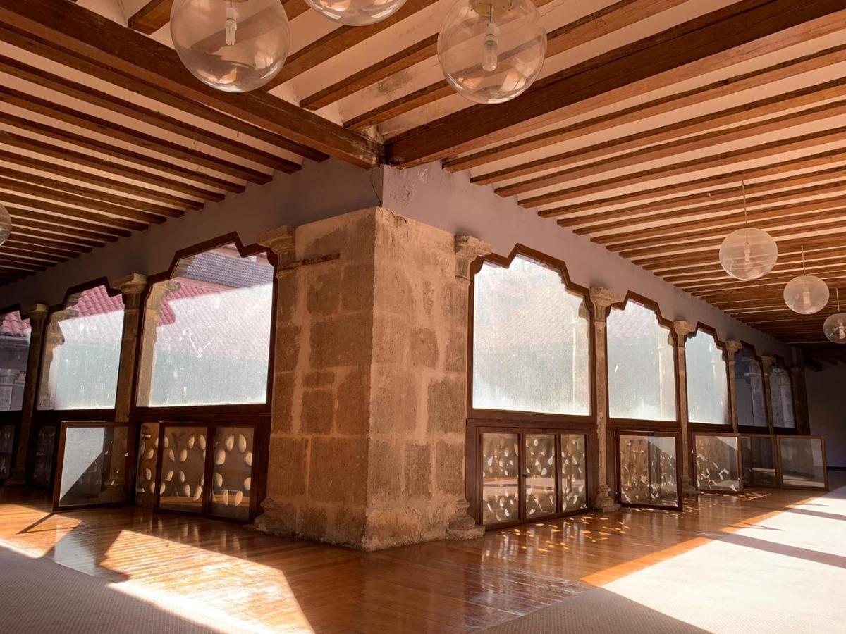 Claustro Las Francesas Siglo XV Βαγιαδολίδ Εξωτερικό φωτογραφία